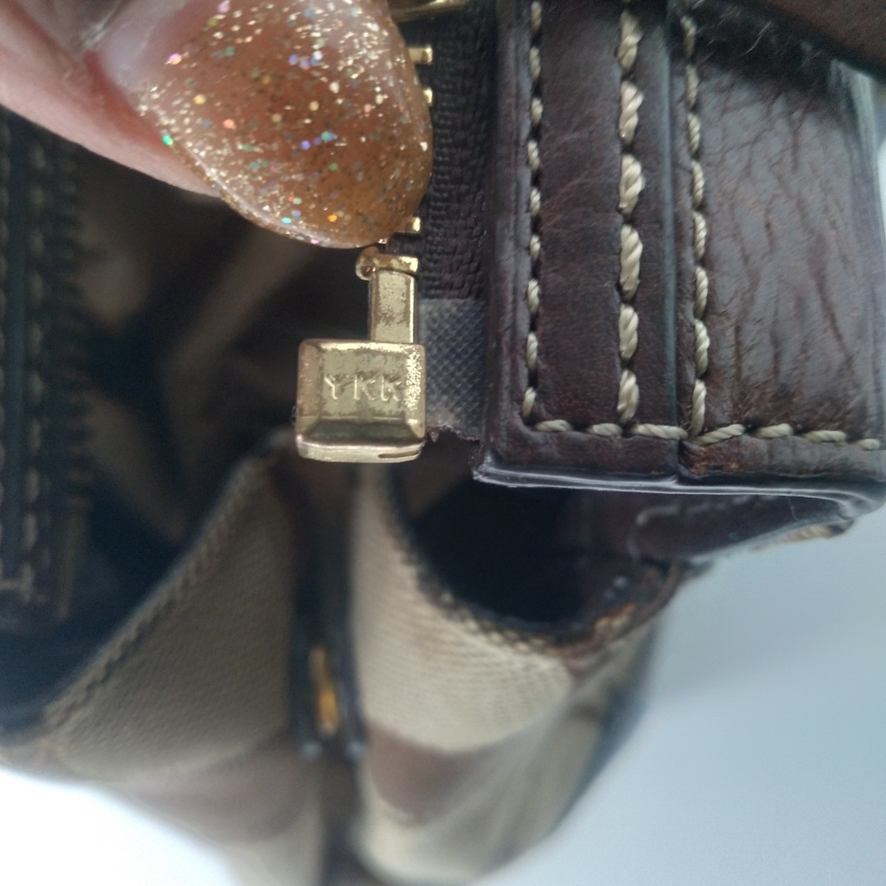 SOLD Authentic Vintage Coach Hampton Signature Stripe C Monogram Canvas Bag - Picture 3 of 14